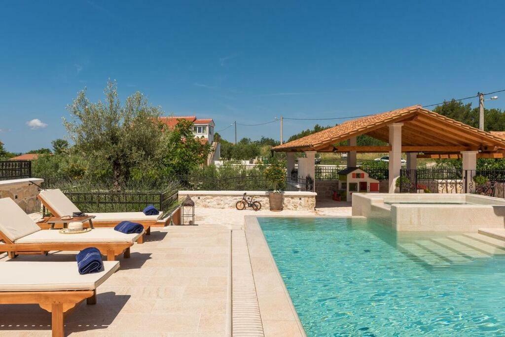 Villa Hirundo Rustica Skradin Extérieur photo